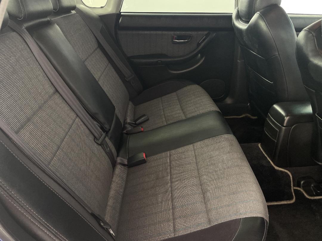 Photo '20' of Subaru Legacy