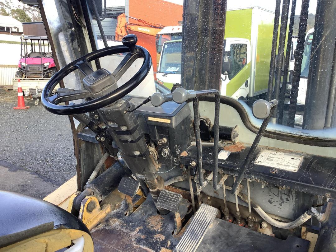 Photo '12' of TCM FD40 Forklift Photo '12' of TCM FD40 Forklift