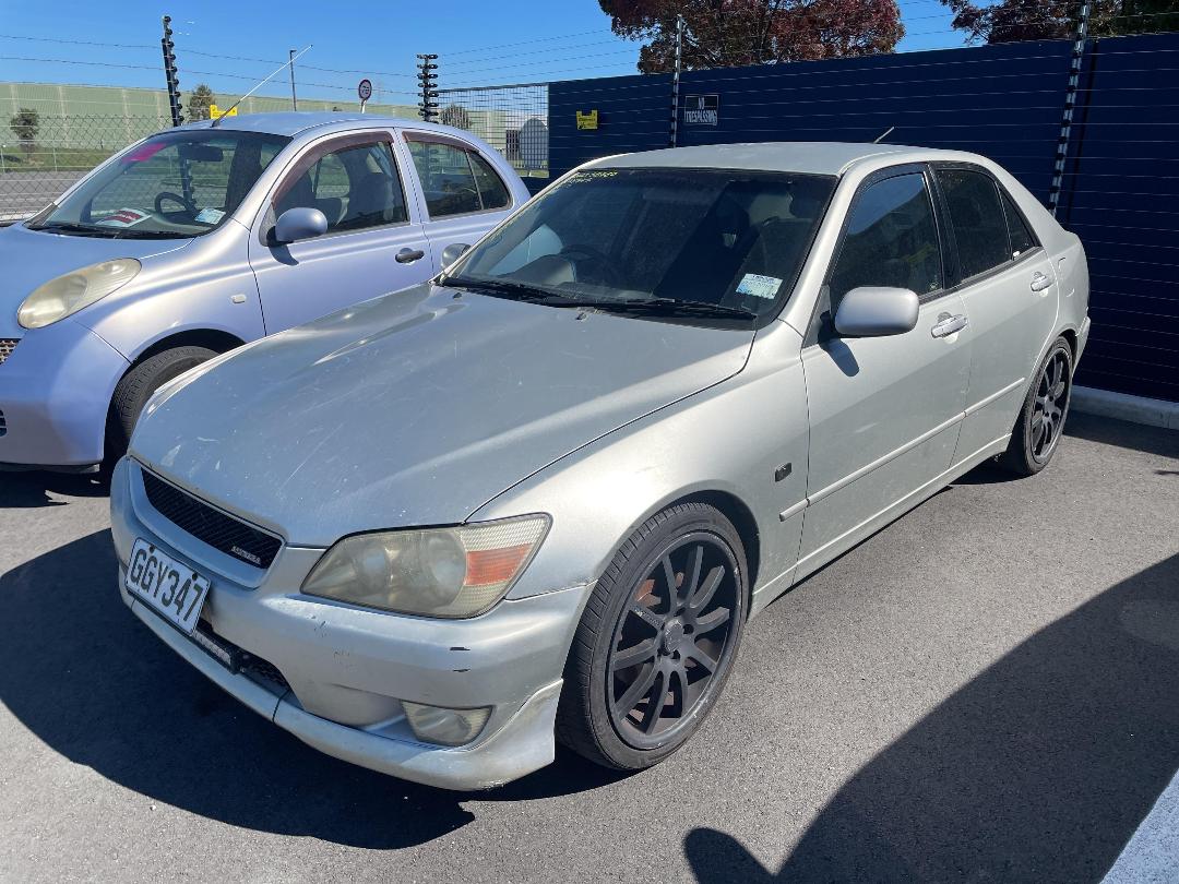 Photo '4' of Toyota Altezza