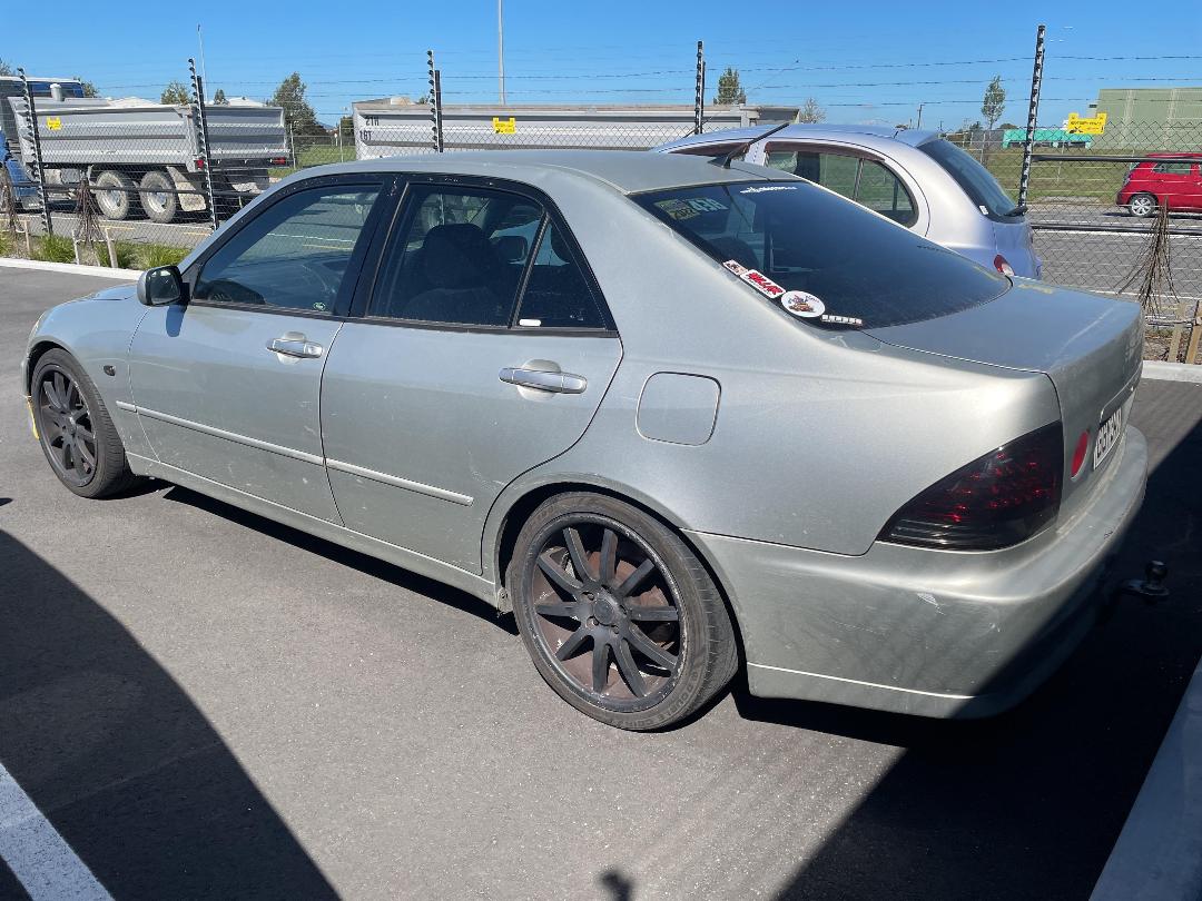 Photo '10' of Toyota Altezza