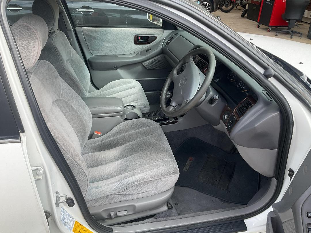 Photo '9' of Toyota Avalon VXI Photo '9' of Toyota Avalon VXI