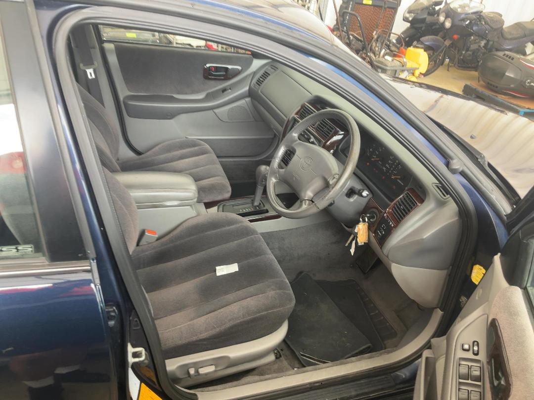 Photo '7' of Toyota Avalon VXI