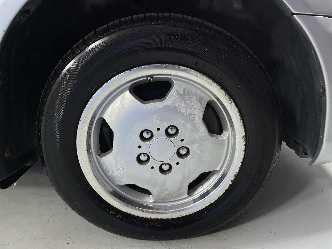 Photo '9' of Toyota Caldina Photo '9' of Toyota Caldina