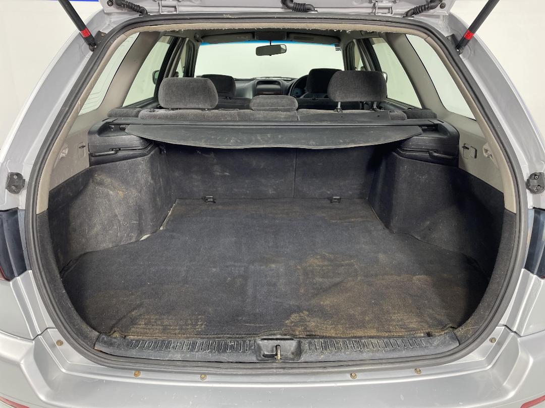 Photo '14' of Toyota Caldina Photo '14' of Toyota Caldina