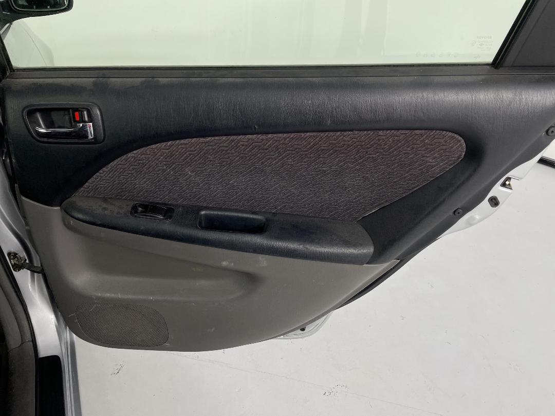 Photo '19' of Toyota Caldina Photo '19' of Toyota Caldina