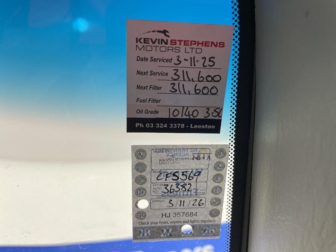 Photo '23' of Toyota Caldina Photo '23' of Toyota Caldina