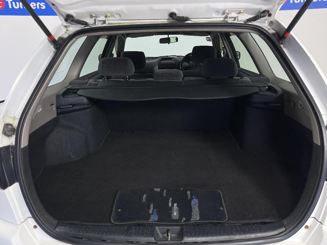 Photo '14' of Toyota Caldina Photo '14' of Toyota Caldina