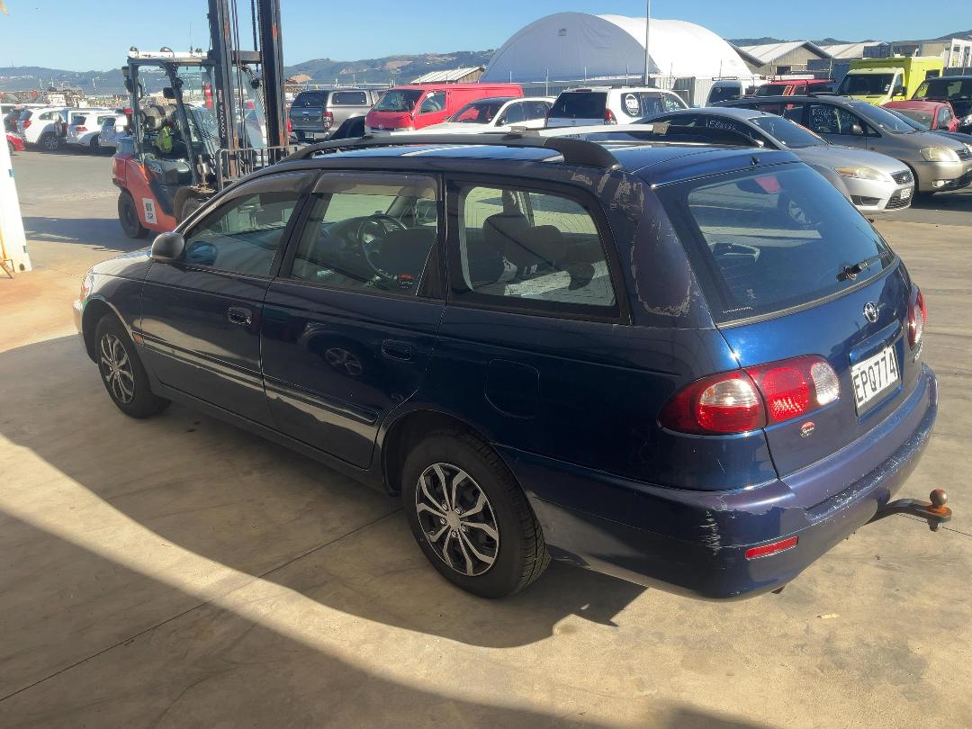 Photo '3' of Toyota Caldina