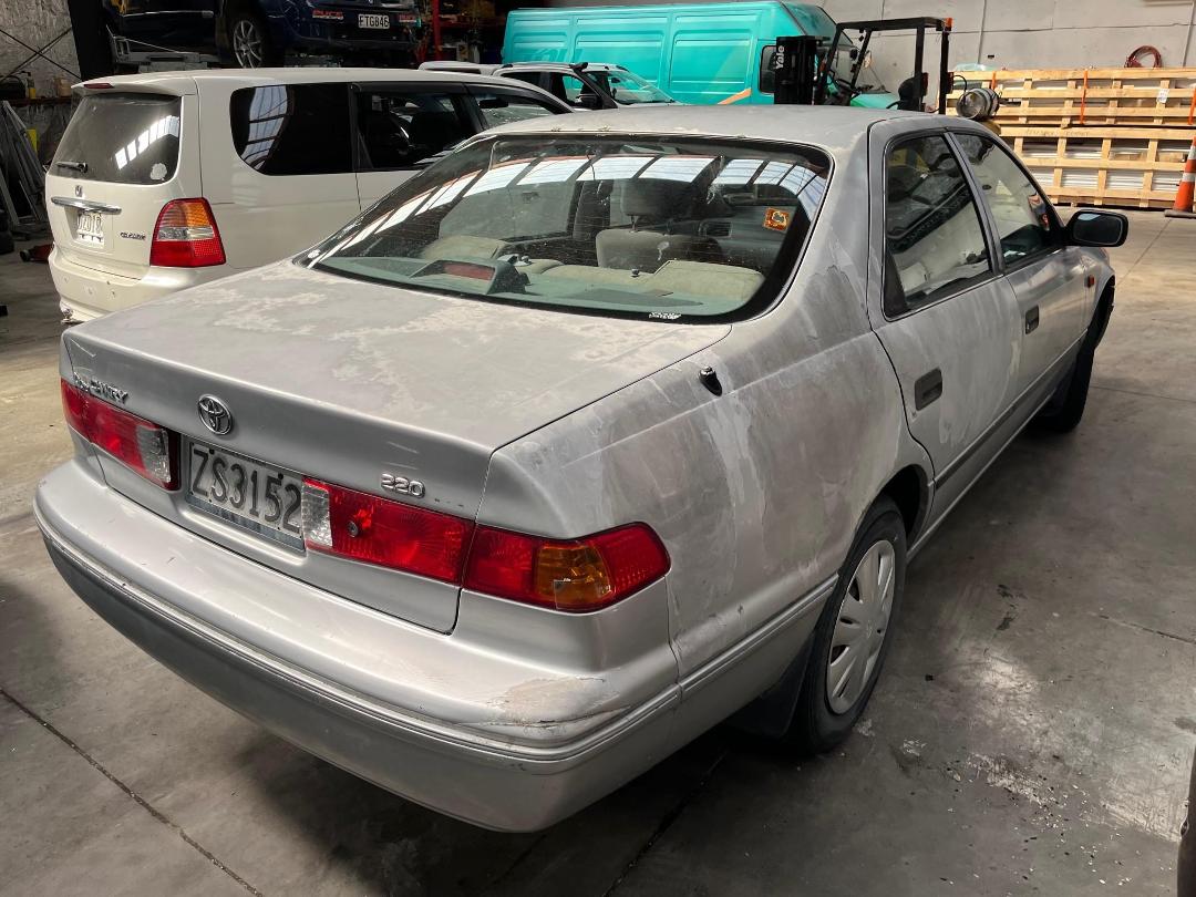 Photo '4' of Toyota Camry GL Photo '4' of Toyota Camry GL