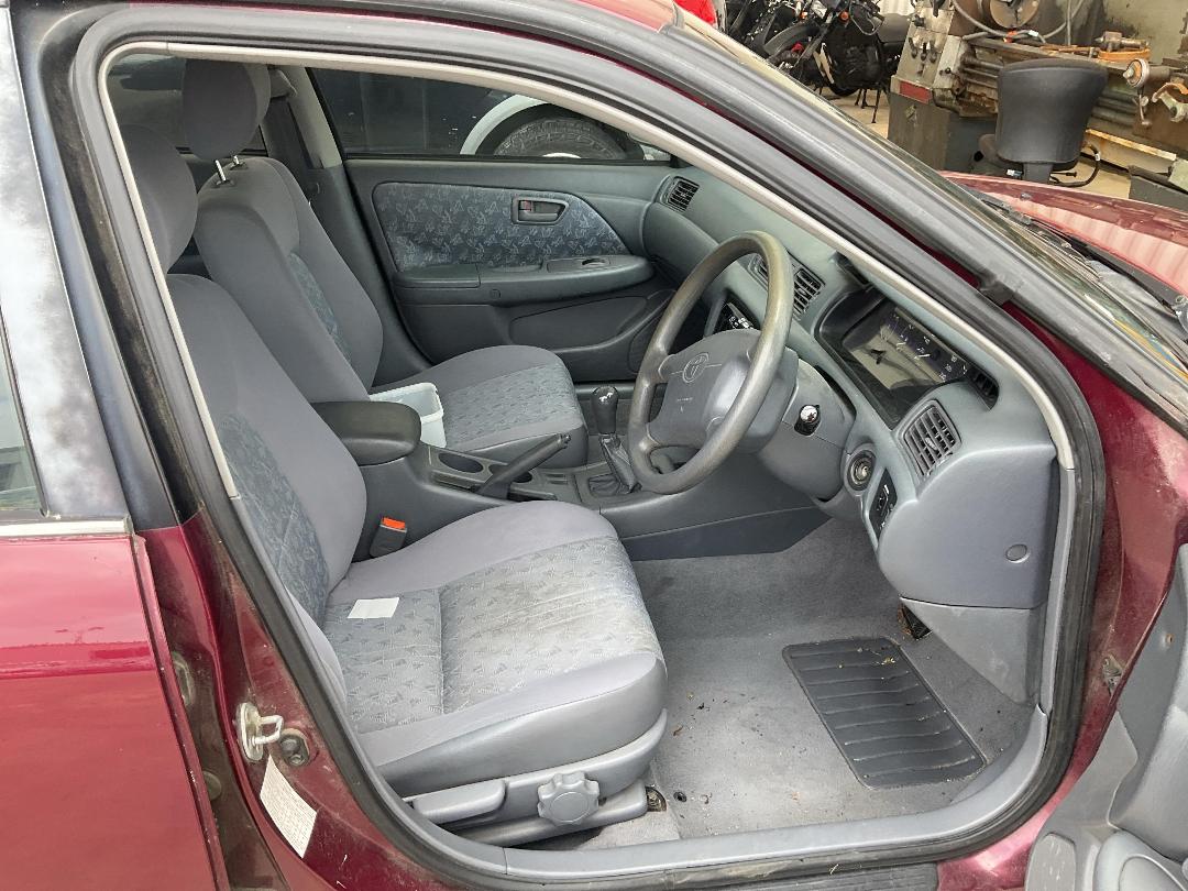 Photo '9' of Toyota Camry GL Photo '9' of Toyota Camry GL