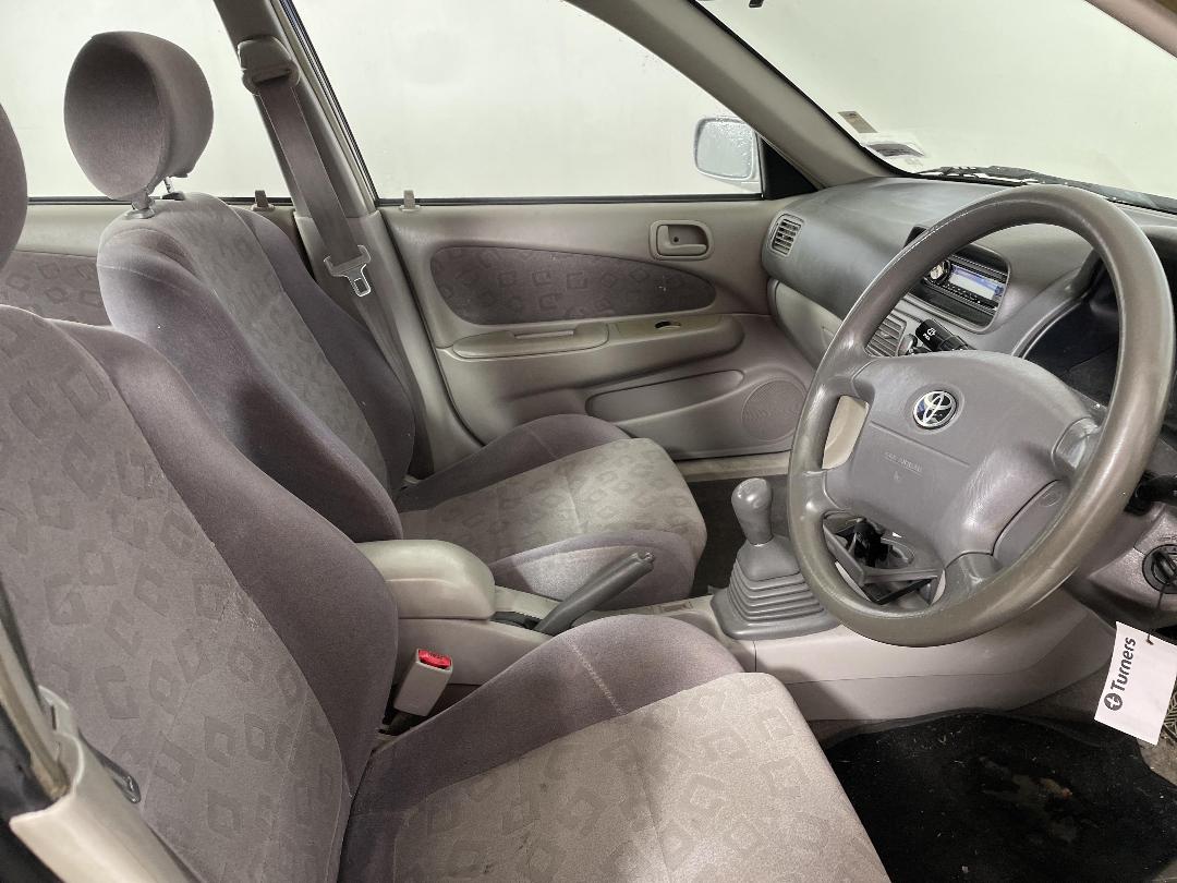 Photo '14' of Toyota Corolla GL Photo '14' of Toyota Corolla GL