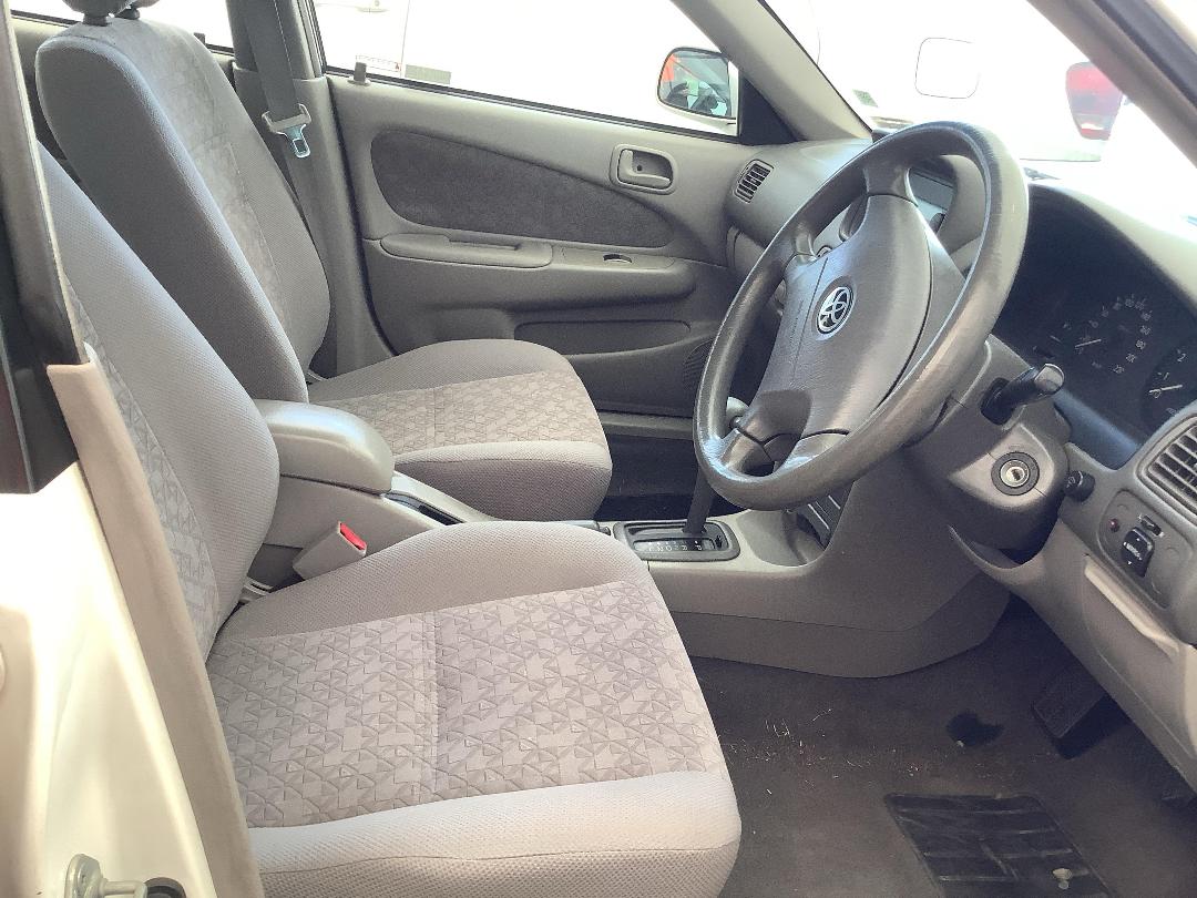 Photo '8' of Toyota Corolla Photo '8' of Toyota Corolla