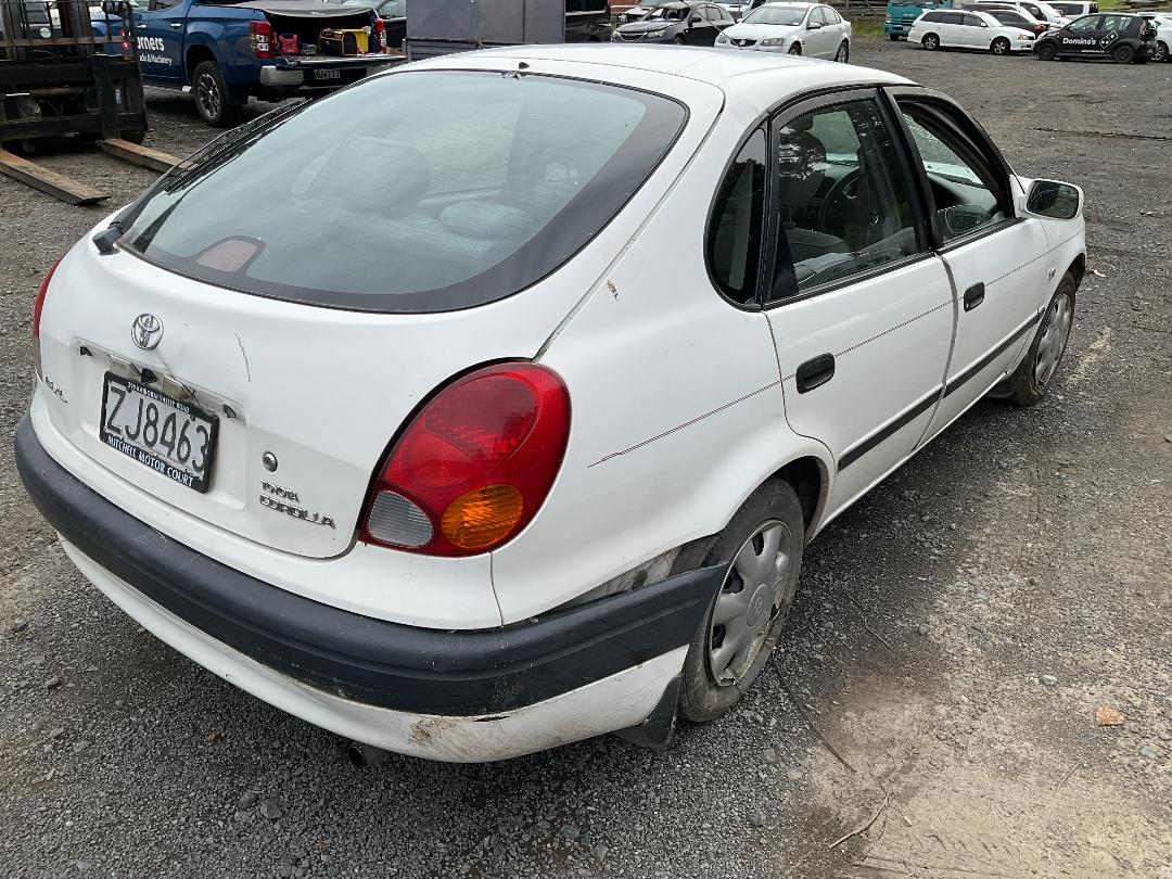 Photo '2' of Toyota Corolla XL