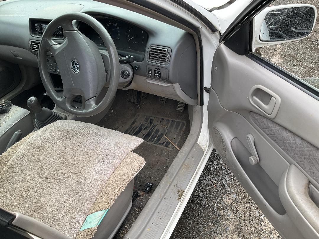 Photo '10' of Toyota Corolla XL