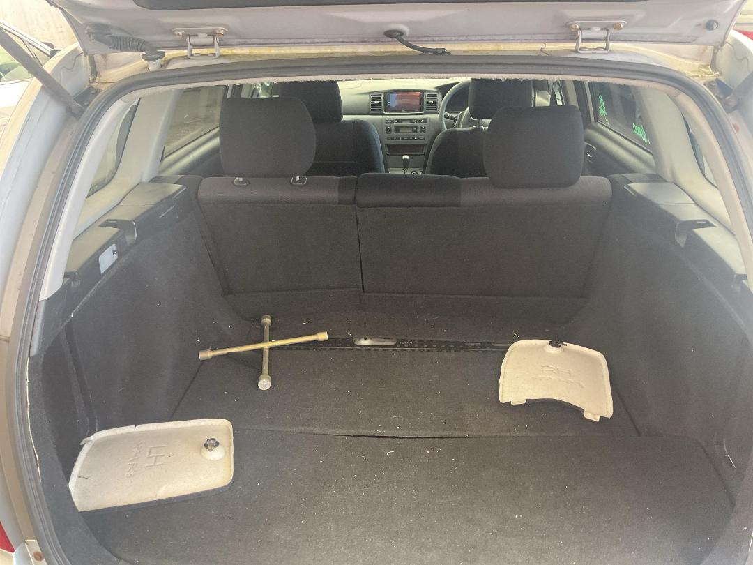 Photo '24' of Toyota Corolla Fielder