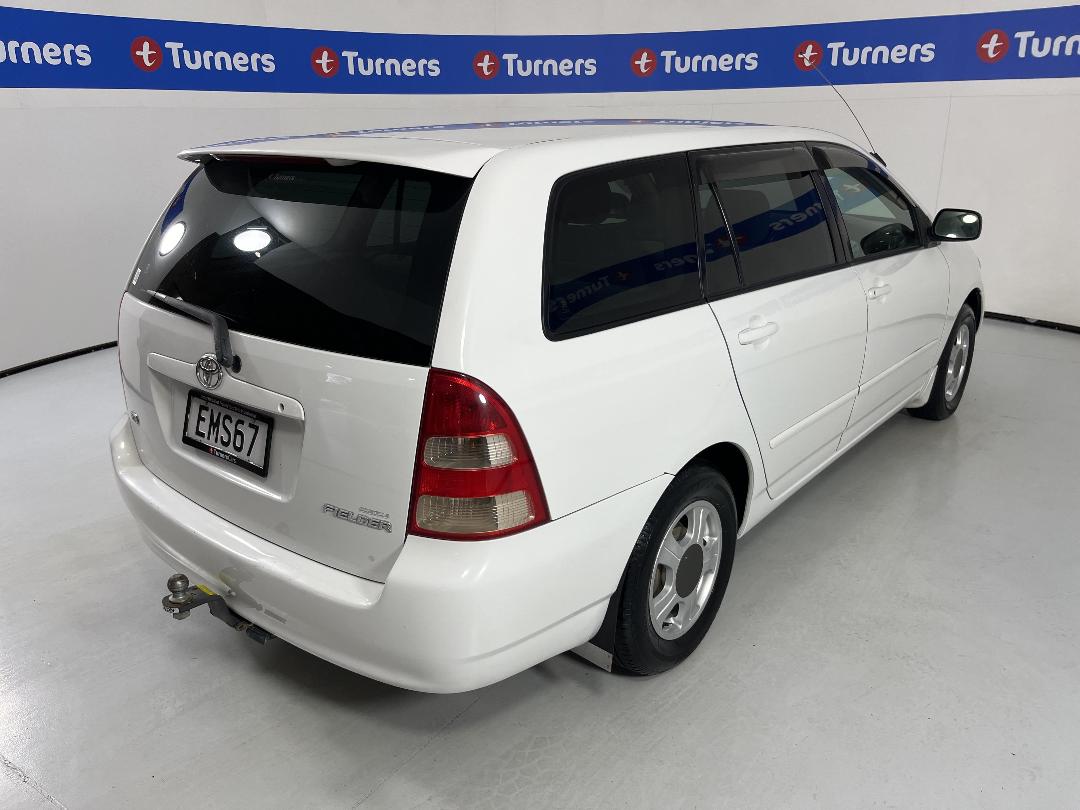 Photo '7' of Toyota Corolla Fielder Photo '7' of Toyota Corolla Fielder