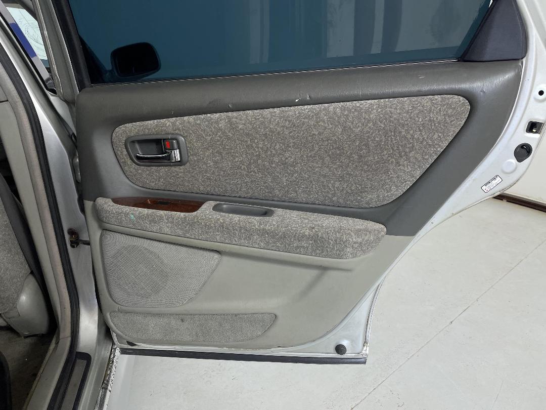 Photo '17' of Toyota Cresta Super Lucent Photo '17' of Toyota Cresta Super Lucent