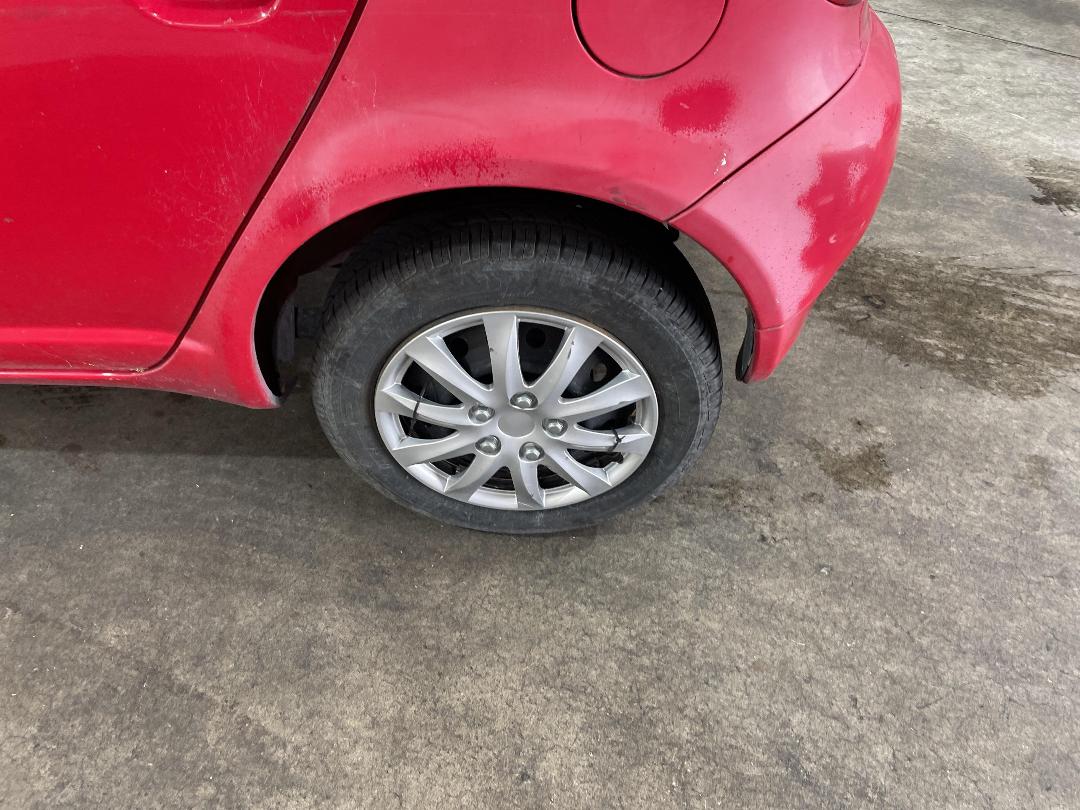 Photo '11' of Toyota Echo