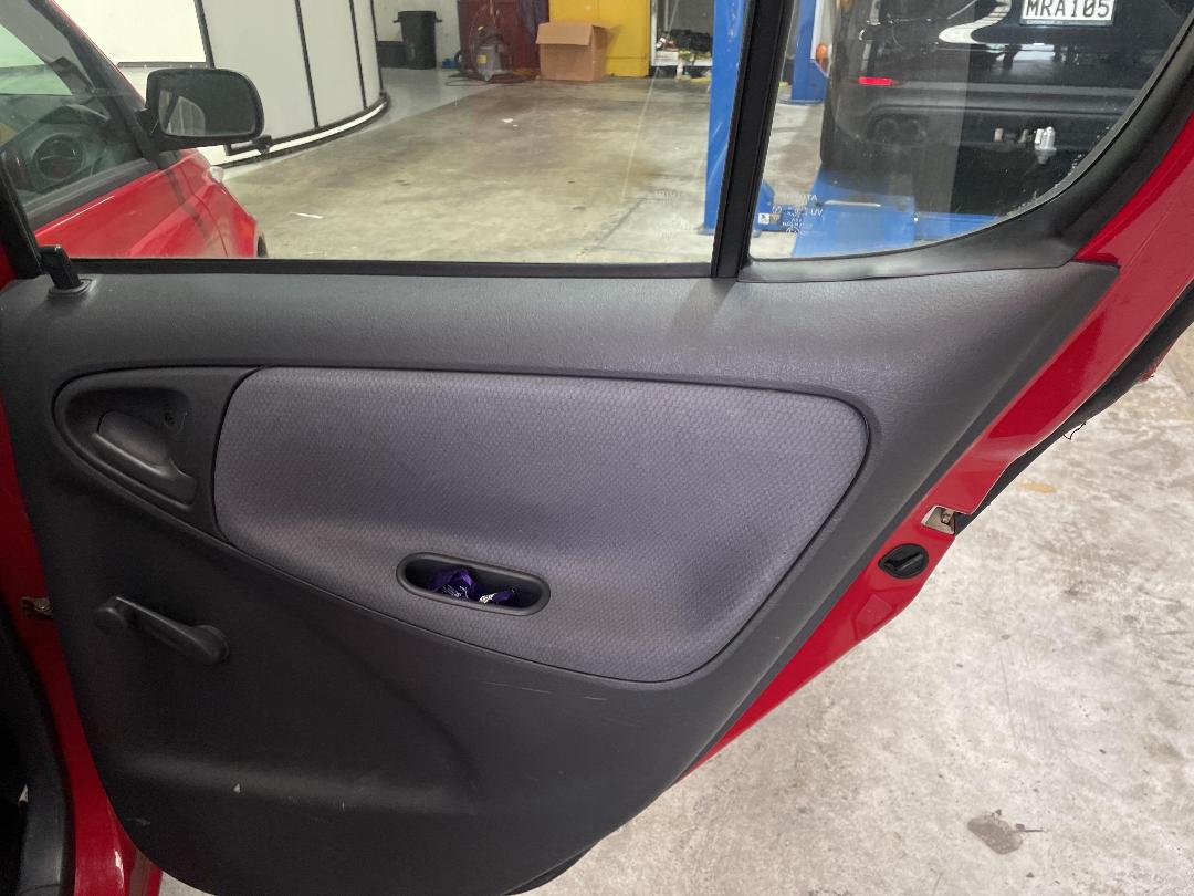 Photo '17' of Toyota Echo