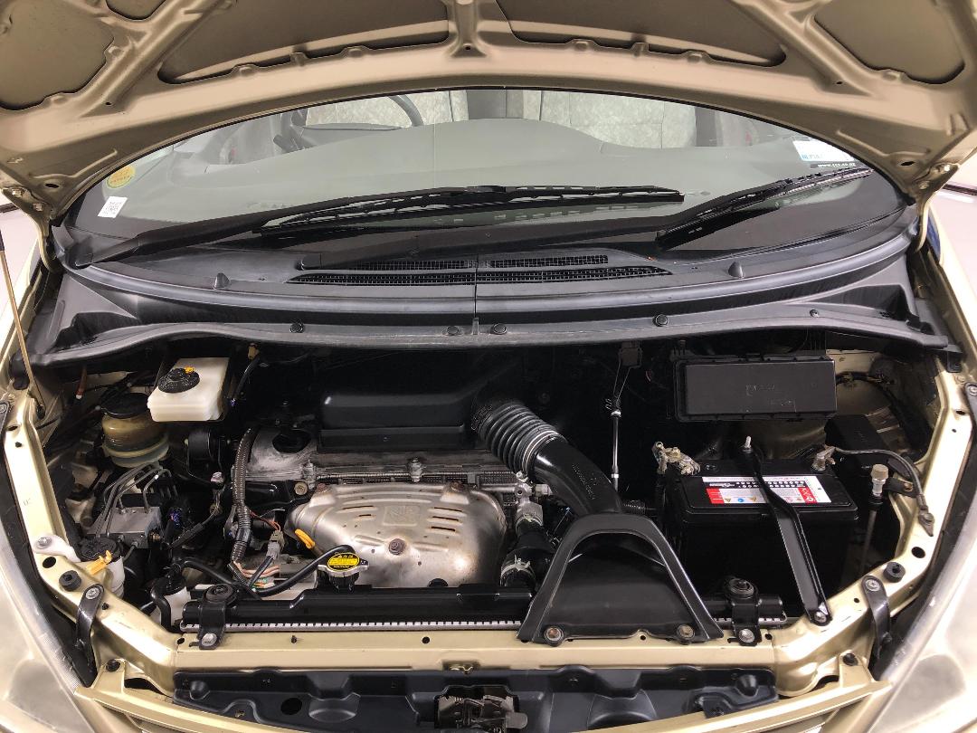 Photo '6' of Toyota Estima