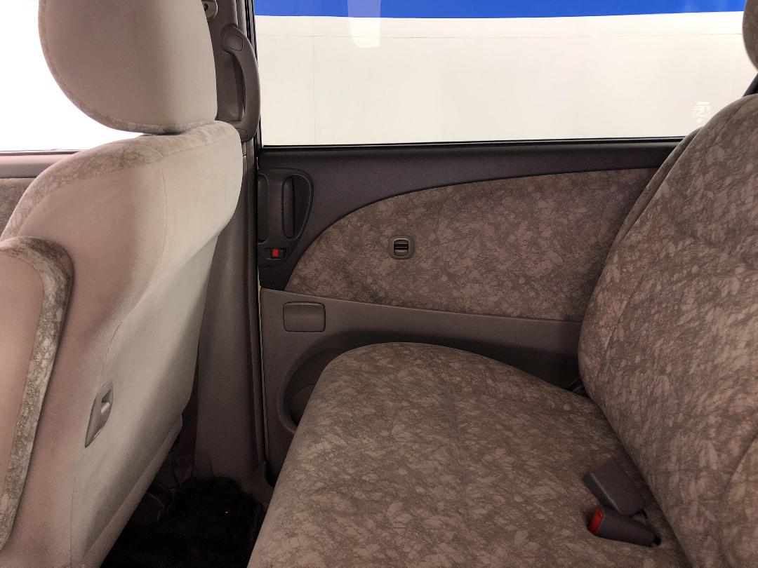 Photo '17' of Toyota Estima