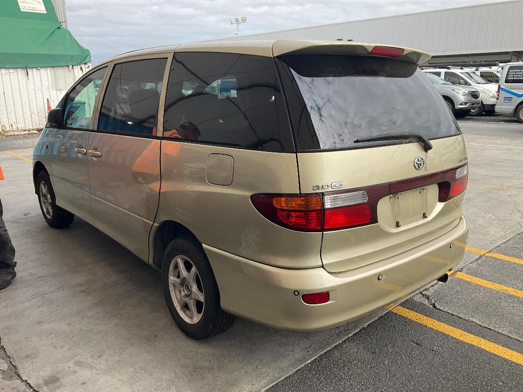 Photo '4' of Toyota Estima 3.0 G