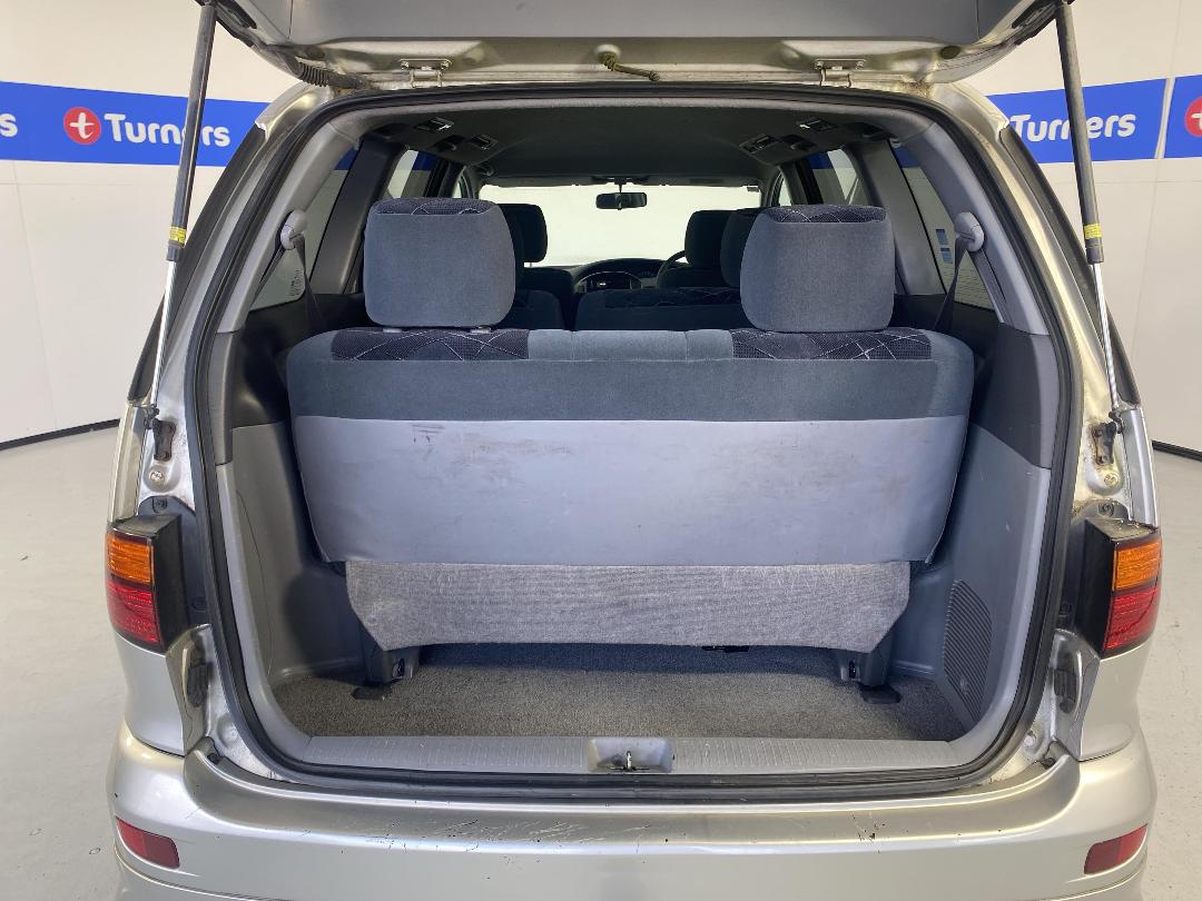 Photo '14' of Toyota Estima Photo '14' of Toyota Estima