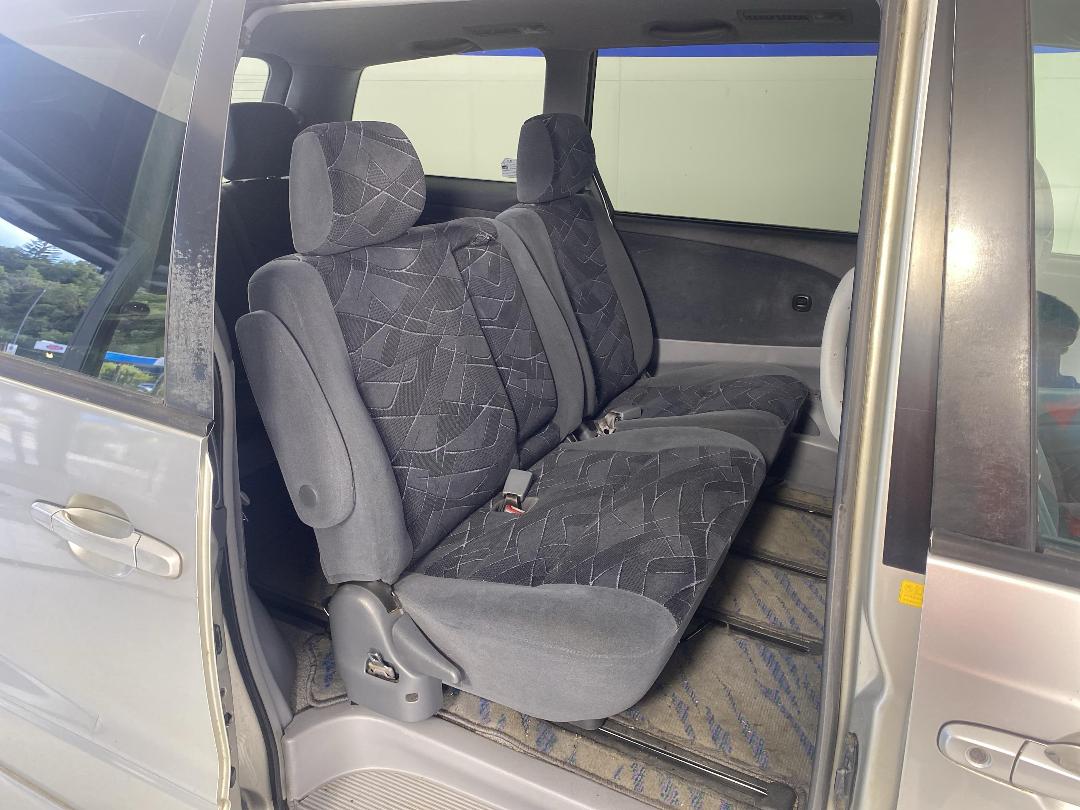 Photo '20' of Toyota Estima Photo '20' of Toyota Estima