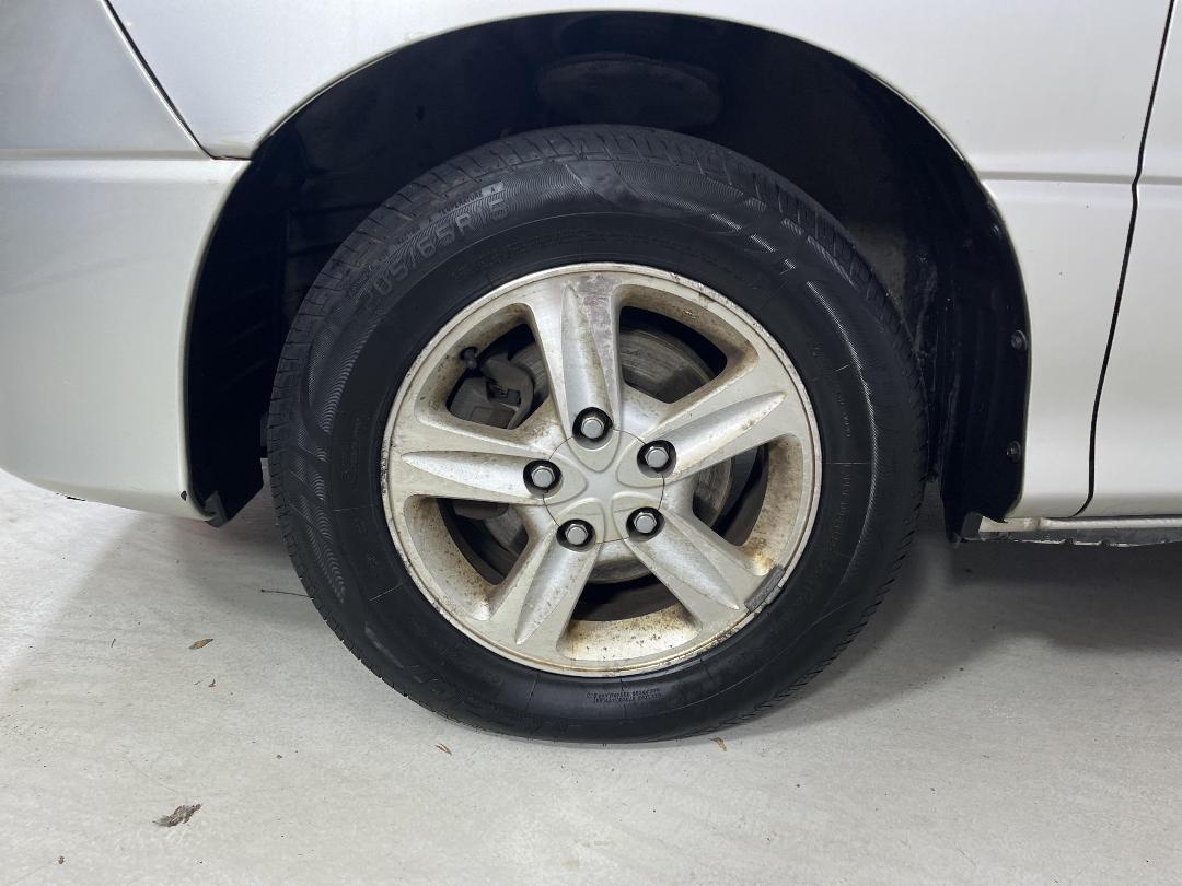 Photo '8' of Toyota Estima T Photo '8' of Toyota Estima T