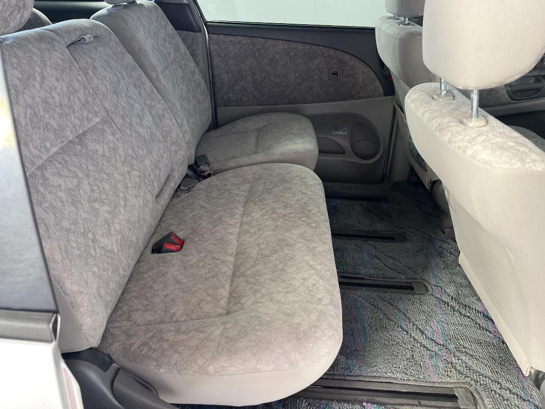 Photo '17' of Toyota Estima T Photo '17' of Toyota Estima T