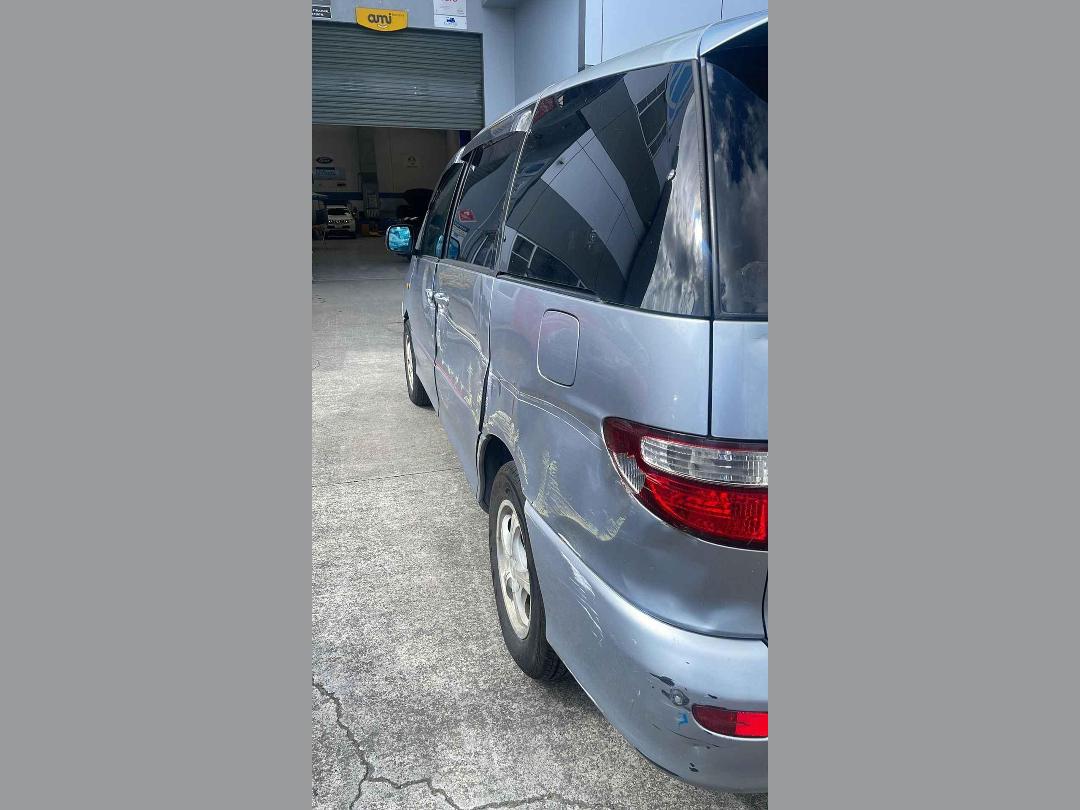 Photo '10' of Toyota Estima Photo '10' of Toyota Estima