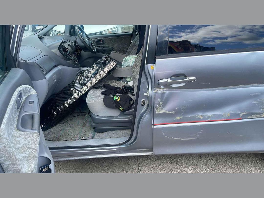 Photo '12' of Toyota Estima Photo '12' of Toyota Estima