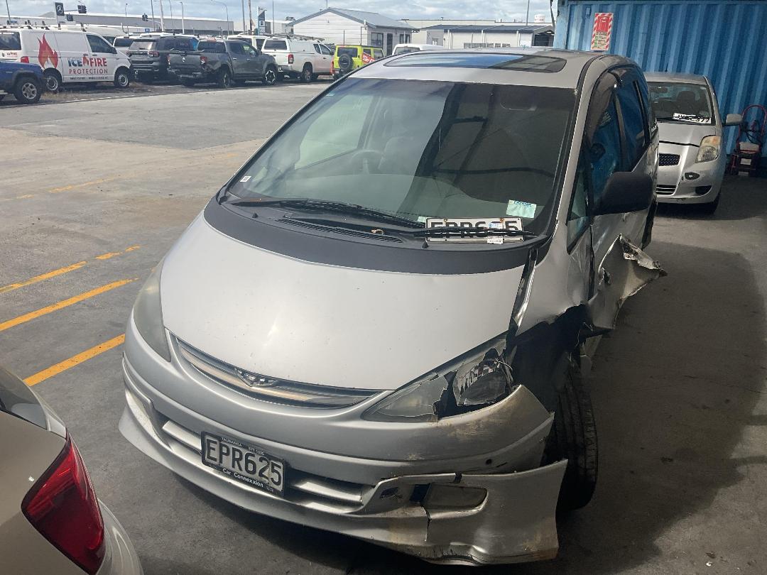 Photo '5' of Toyota Estima T Photo '5' of Toyota Estima T