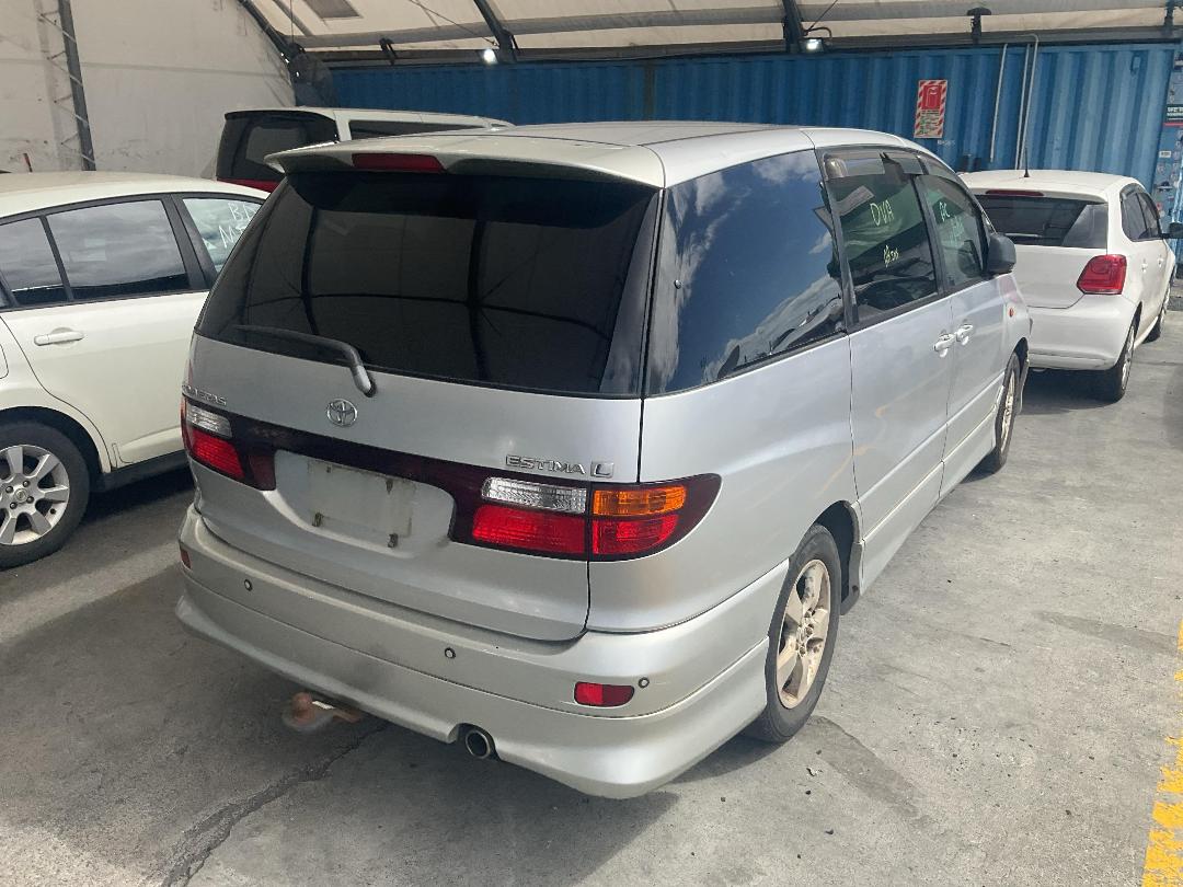 Photo '14' of Toyota Estima T Photo '14' of Toyota Estima T