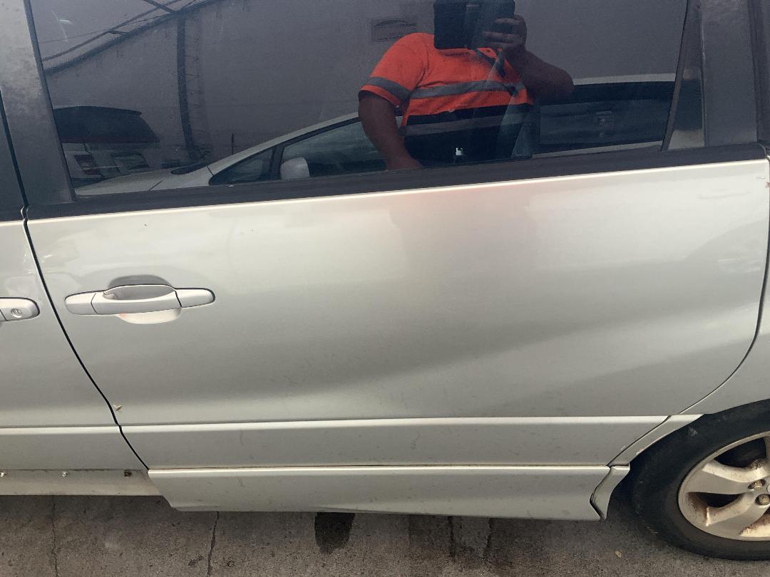 Photo '10' of Toyota Estima T Photo '10' of Toyota Estima T