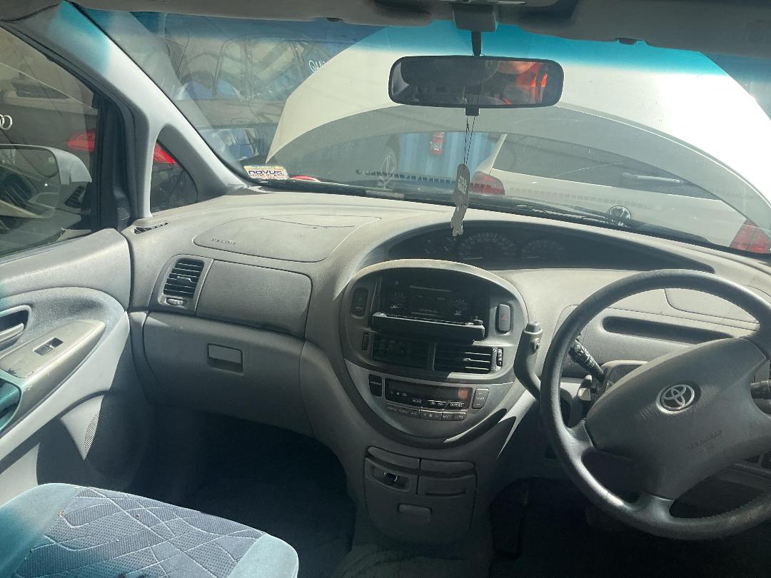 Photo '23' of Toyota Estima T Photo '23' of Toyota Estima T