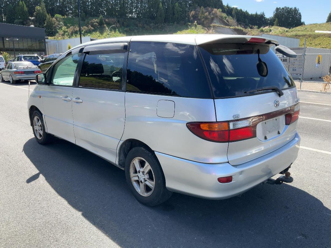 Photo '5' of Toyota Estima