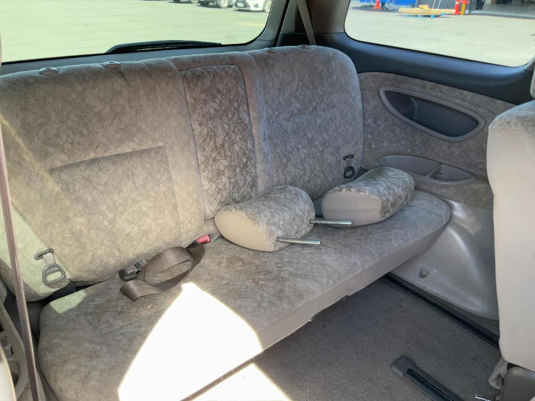 Photo '24' of Toyota Estima