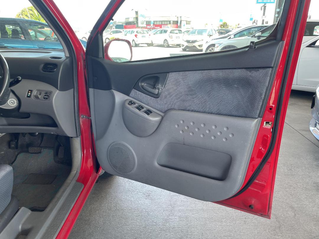 Photo '13' of Toyota Funcargo