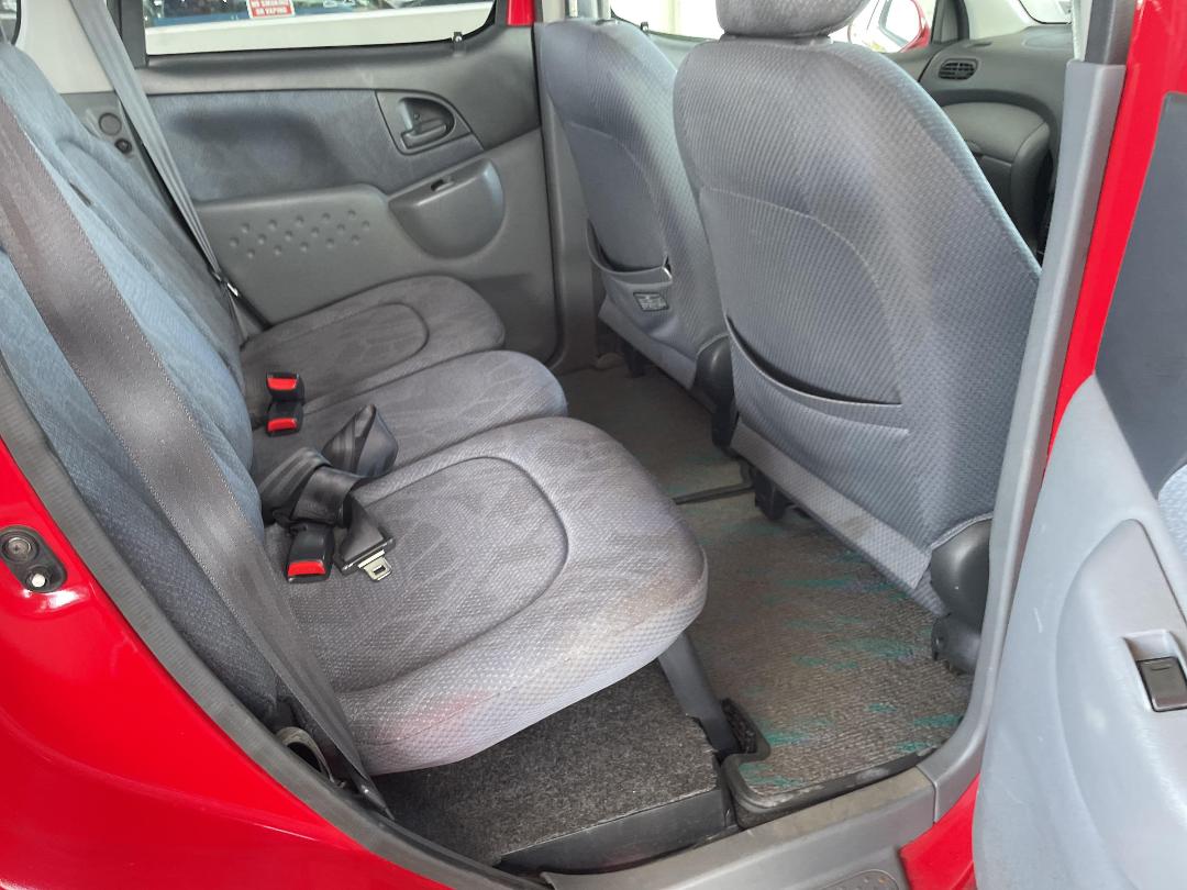 Photo '18' of Toyota Funcargo