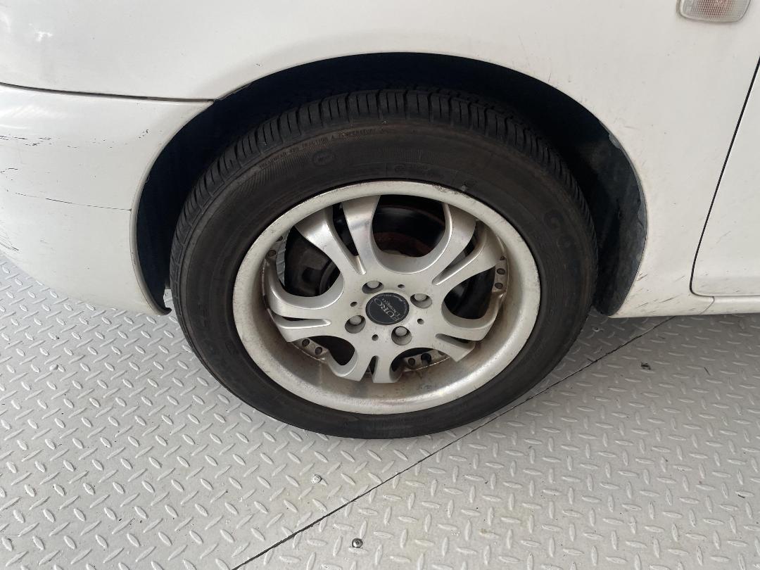 Photo '10' of Toyota Funcargo Photo '10' of Toyota Funcargo