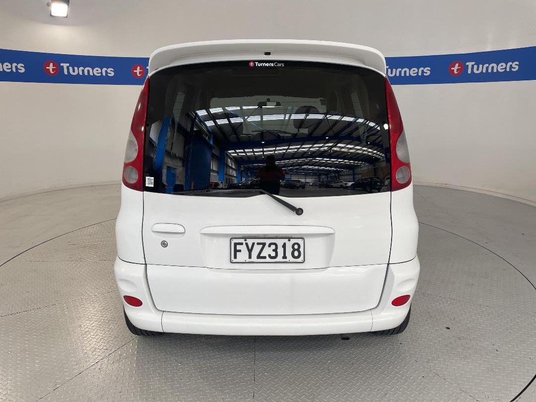 Photo '6' of Toyota Funcargo Photo '6' of Toyota Funcargo