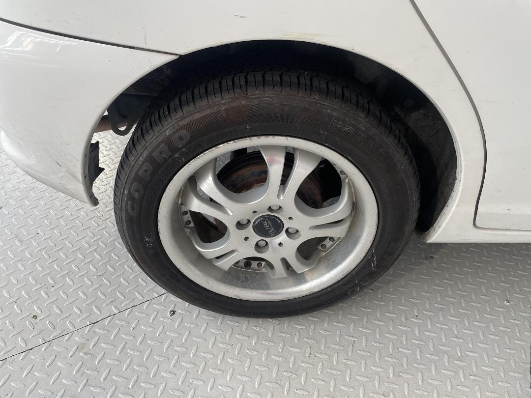 Photo '12' of Toyota Funcargo Photo '12' of Toyota Funcargo