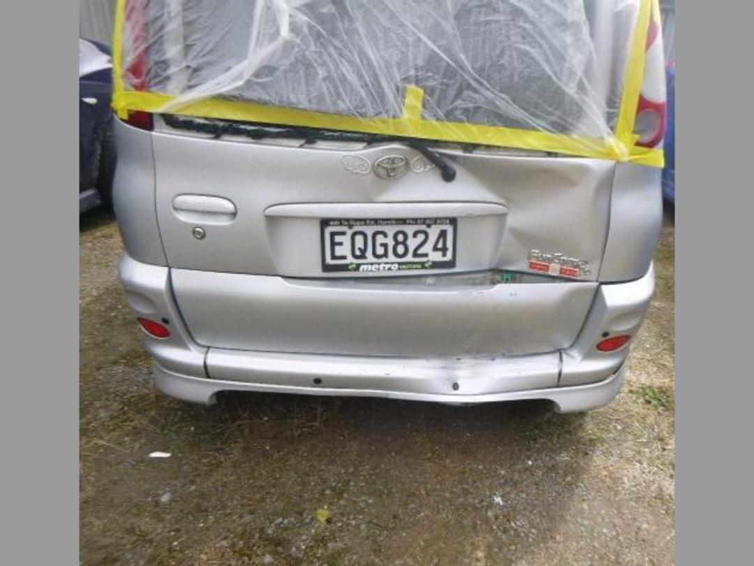 Photo '7' of Toyota Funcargo