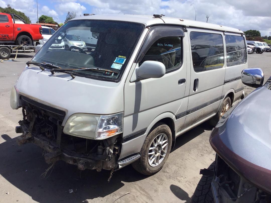 Damaged Toyota Hiace Wagon 2000 in Wiri at Turners Damaged and End Of