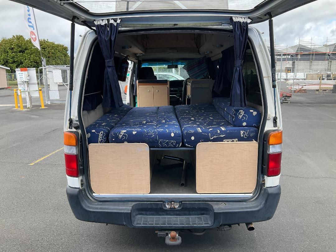 Photo '10' of Toyota Hiace DX Motorhome Photo '10' of Toyota Hiace DX Motorhome