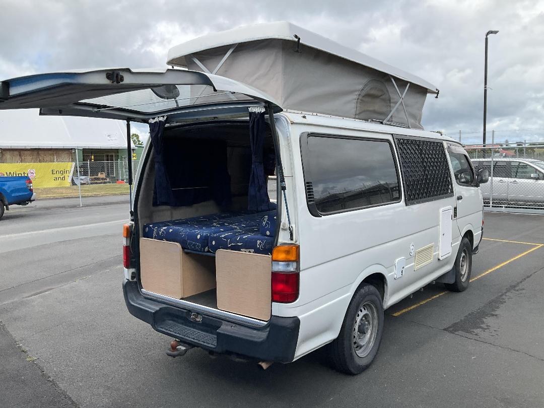 Photo '12' of Toyota Hiace DX Motorhome Photo '12' of Toyota Hiace DX Motorhome