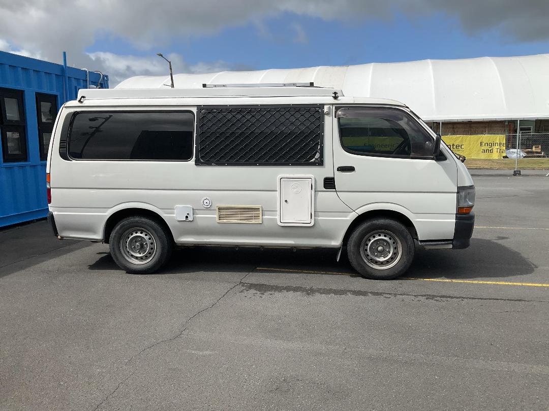 Photo '46' of Toyota Hiace DX Motorhome Photo '46' of Toyota Hiace DX Motorhome