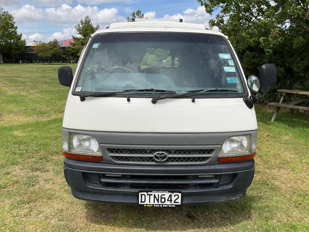 Photo '13' of Toyota Hiace DX Motorhome Photo '13' of Toyota Hiace DX Motorhome