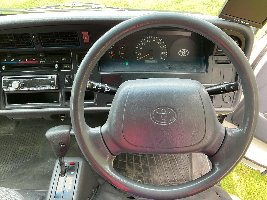 Photo '15' of Toyota Hiace DX Motorhome Photo '15' of Toyota Hiace DX Motorhome